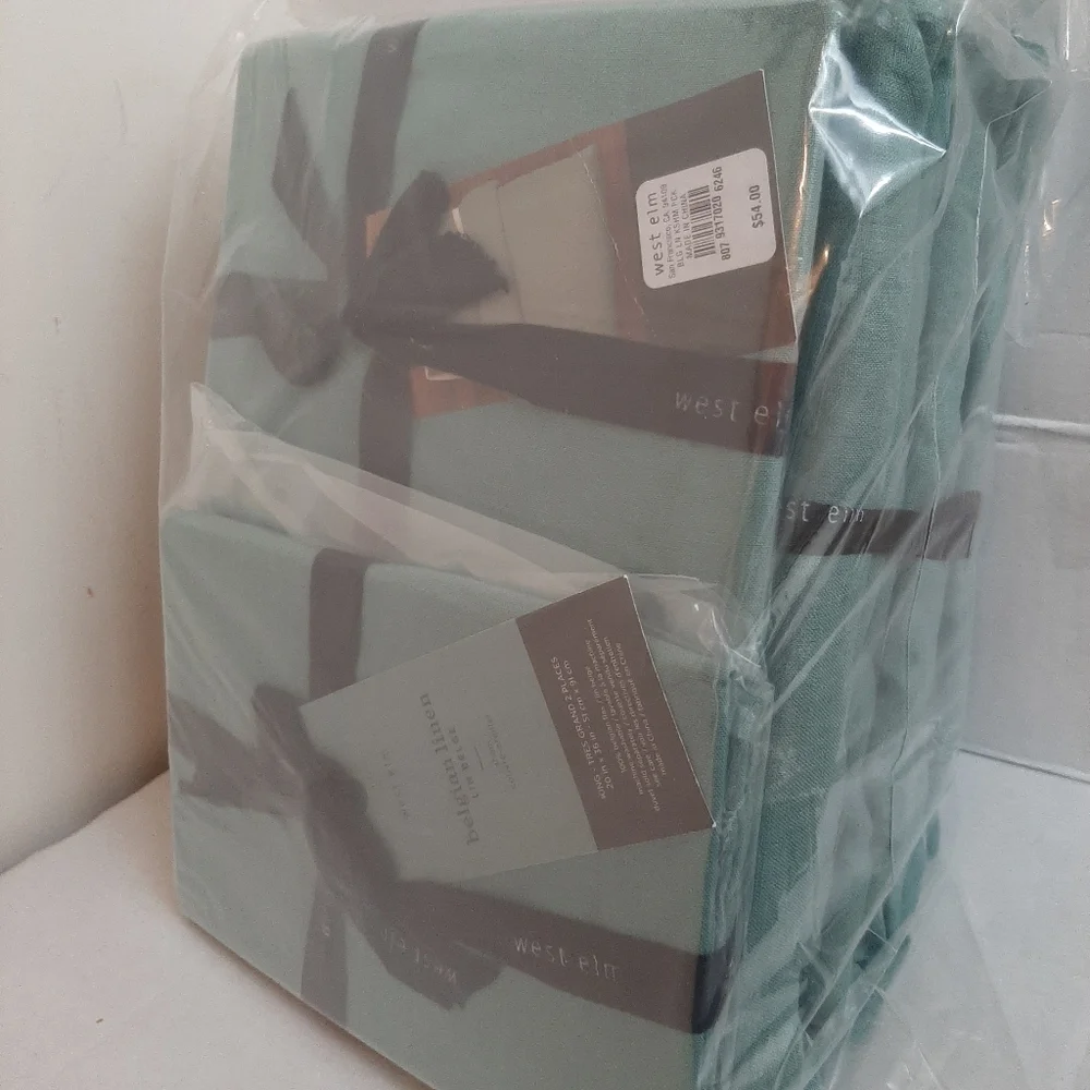 West Elm KING Belgian Flax Linen Duvet Cover & 2 KING shams Peacock